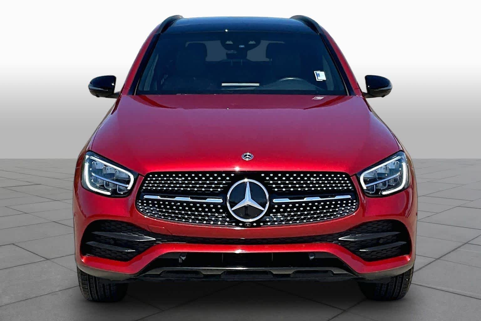 Used 2021 designo Cardinal Red Metallic Mercedes-Benz GLC 300 image 4