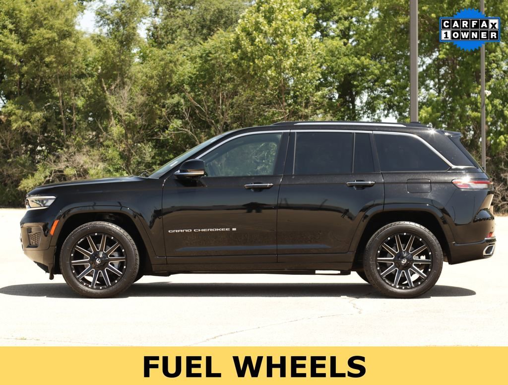 Used 2022 Black Jeep Overland 4x4 image 4