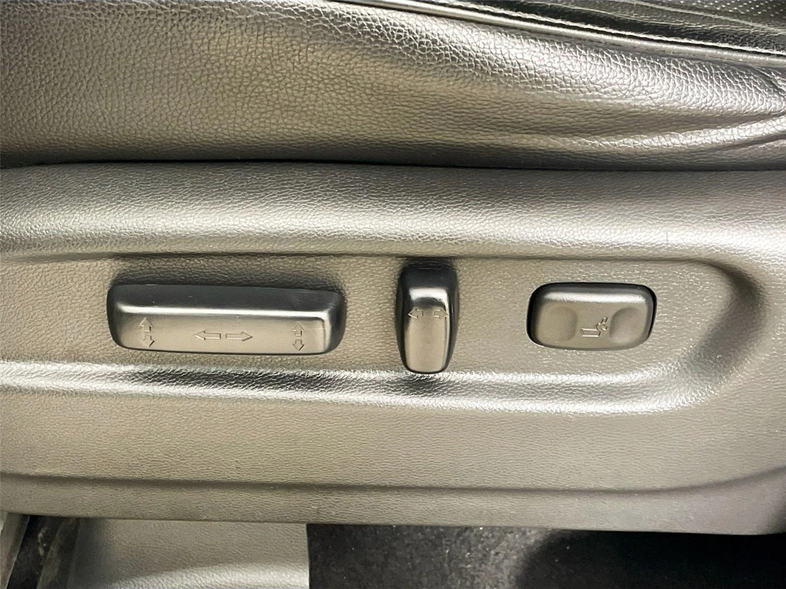 Used 2017 Lunar Silver Metallic Honda RTL-E image 23