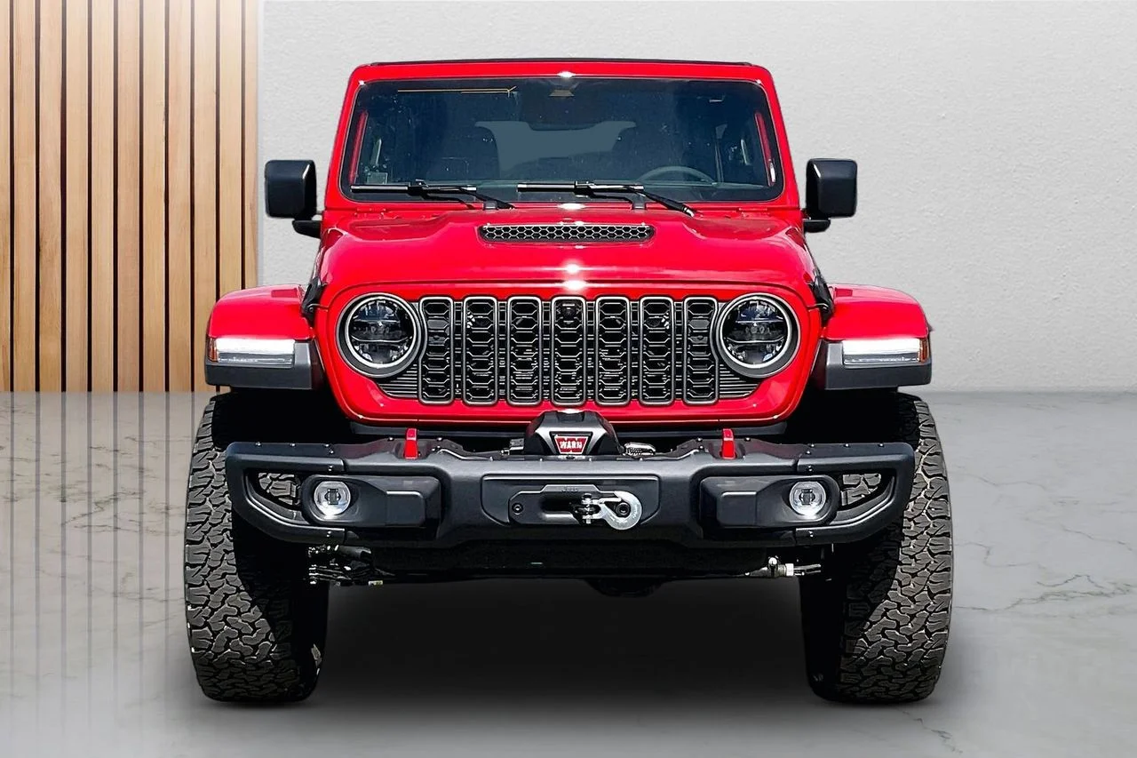 New 2026 Firecracker Red Clear-Coat Exterior Paint Jeep Rubicon X image 3