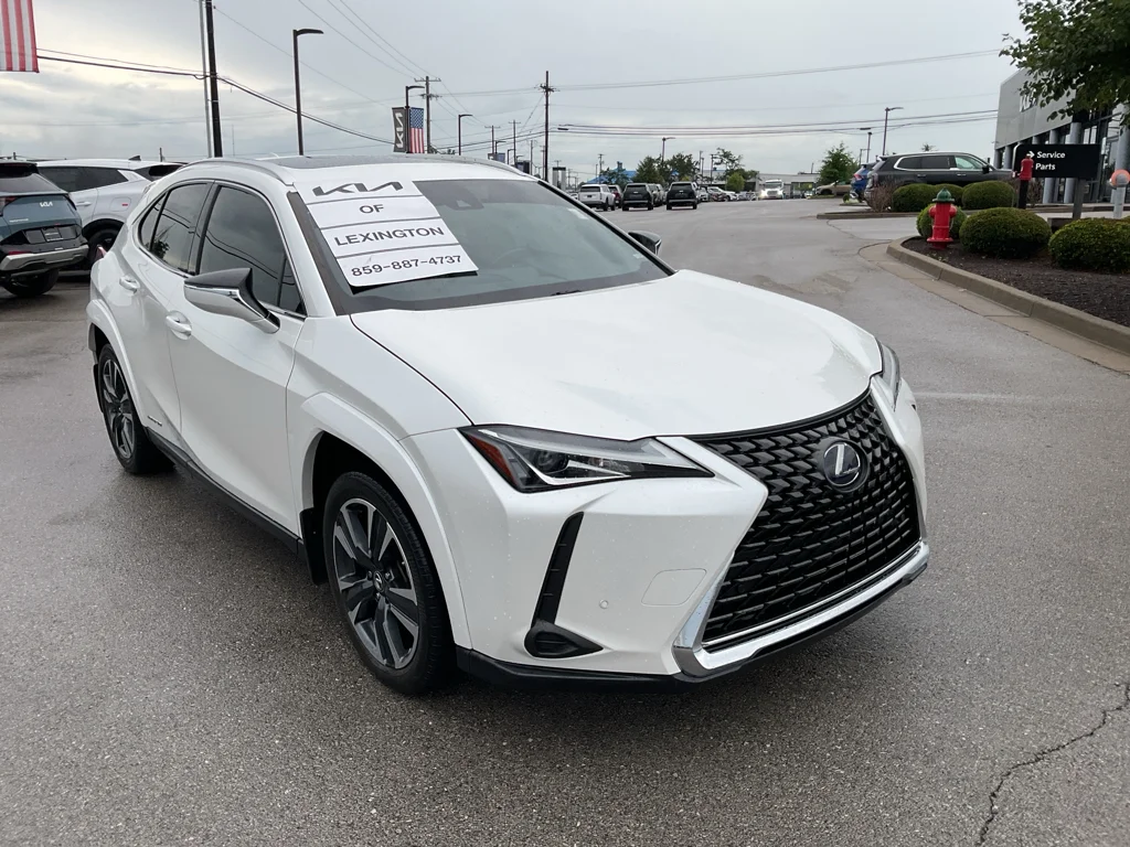 Used 2022 Eminent White Pearl Lexus PREM image 2