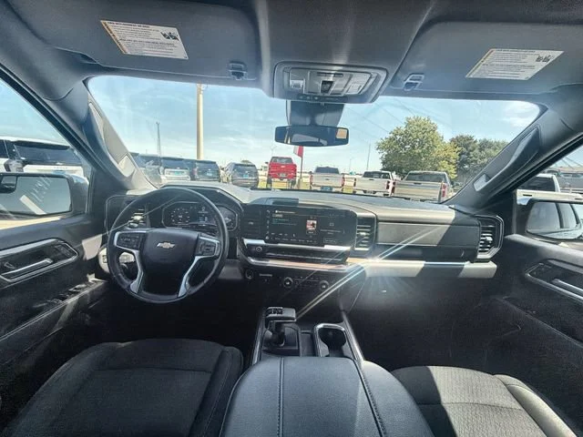 2023 Chevrolet Silverado 1500 LT - Photo 19