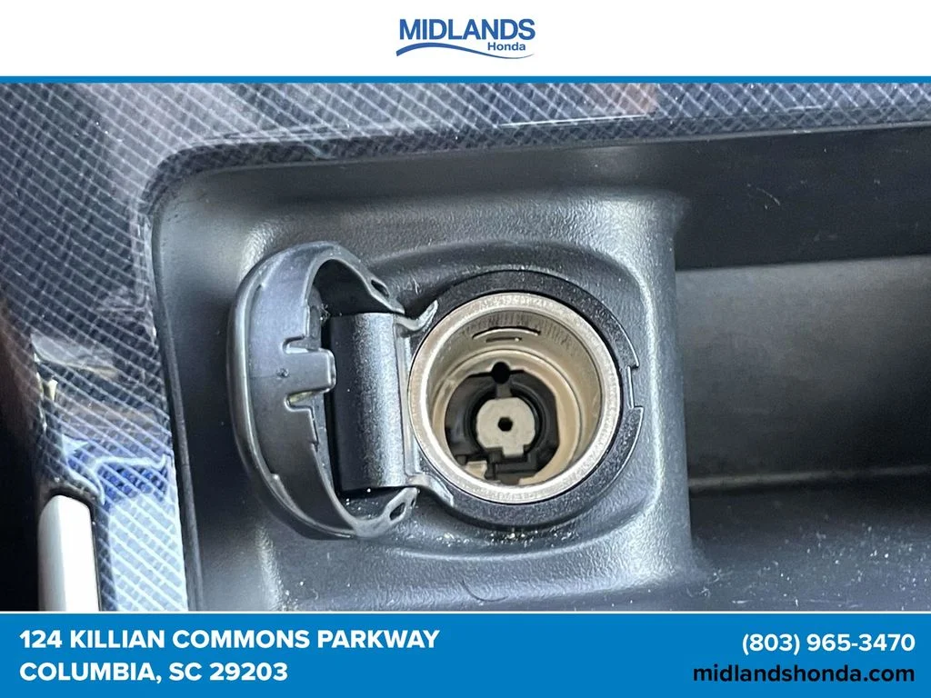 Used 2018 Super Black Nissan SR image 29