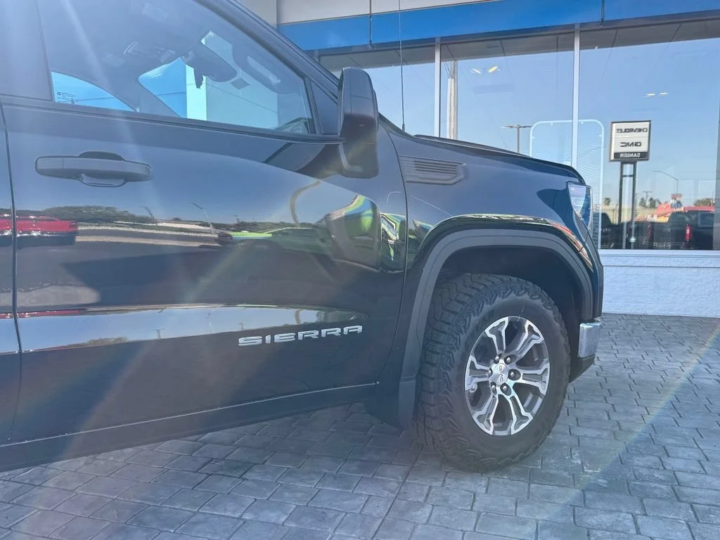 New 2026 Onyx Black GMC Pro image 12