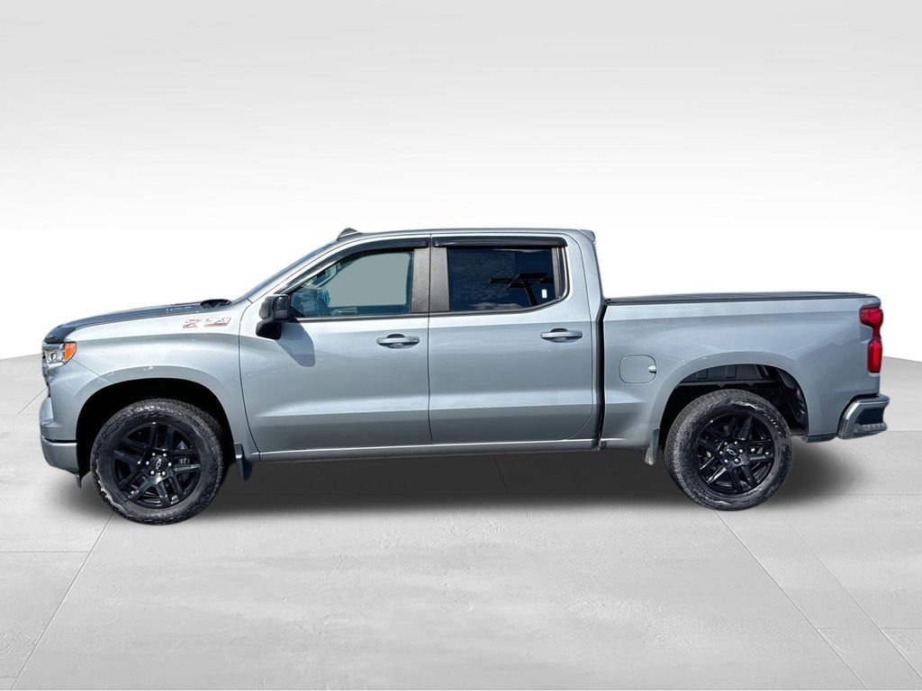 Used 2023 Gray Chevrolet RST image 5