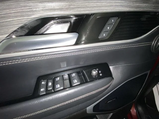 Used 2022 Red Jeep Series III image 13