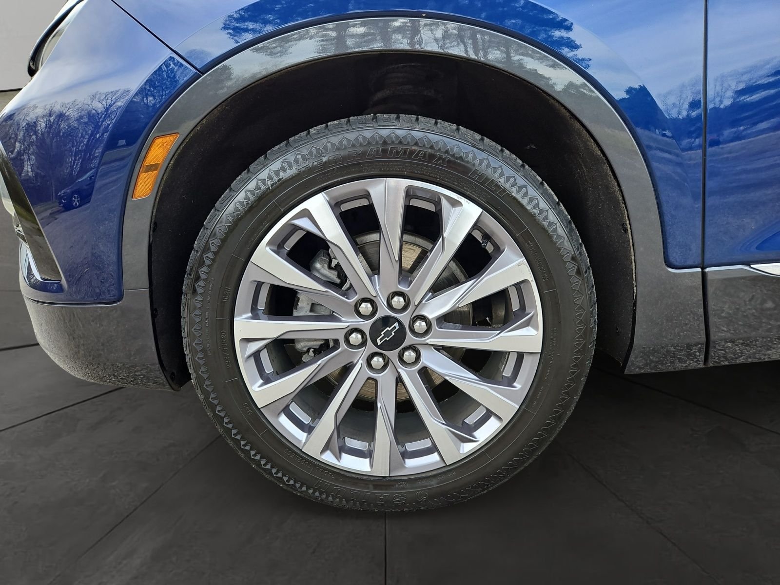 Used 2022 Blue Chevrolet Premier image 14