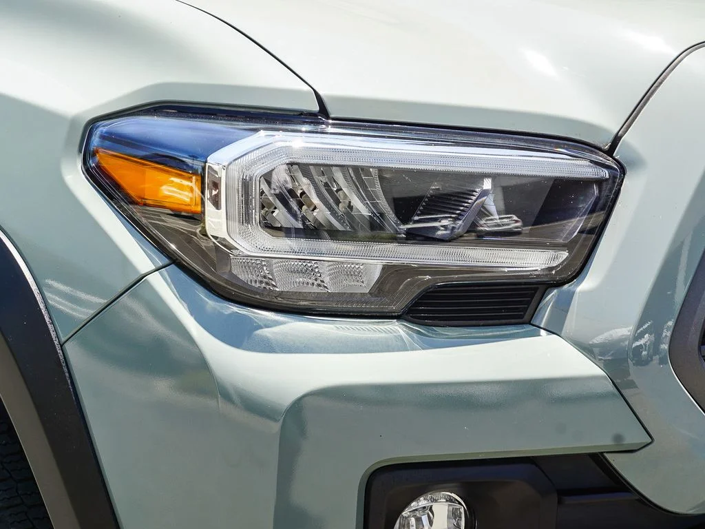 Used 2022  Toyota TRD Off-Road image 10