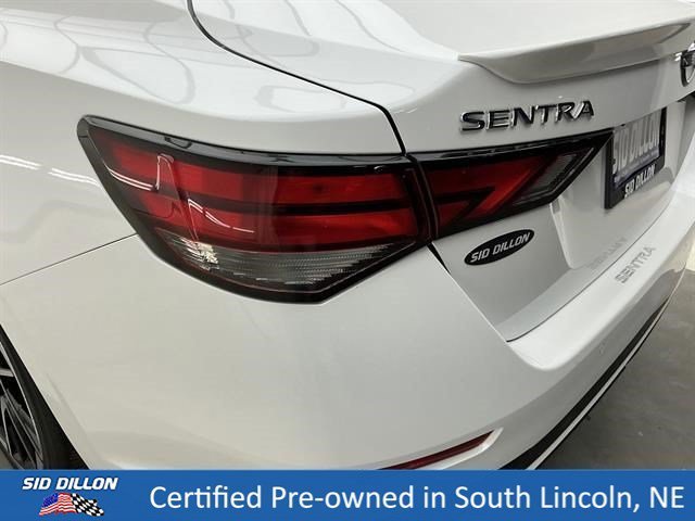 Certified Used 2025 Aspen White Tricoat/Super Black Nissan SR image 22