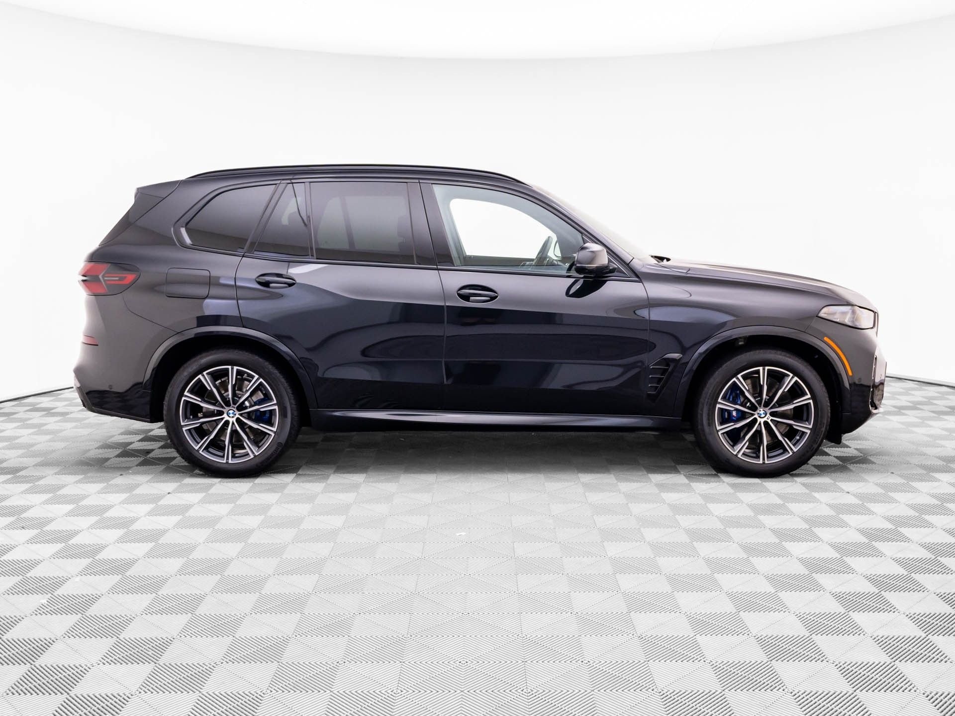 Used 2026 Black BMW xDrive50e image 6