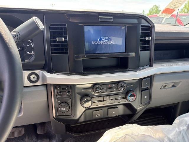 2025 Ford F-550 Super Duty Chassis Cab XL - Photo 46