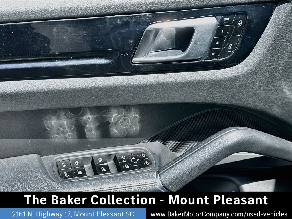 Used 2021 Silver Porsche Base image 18