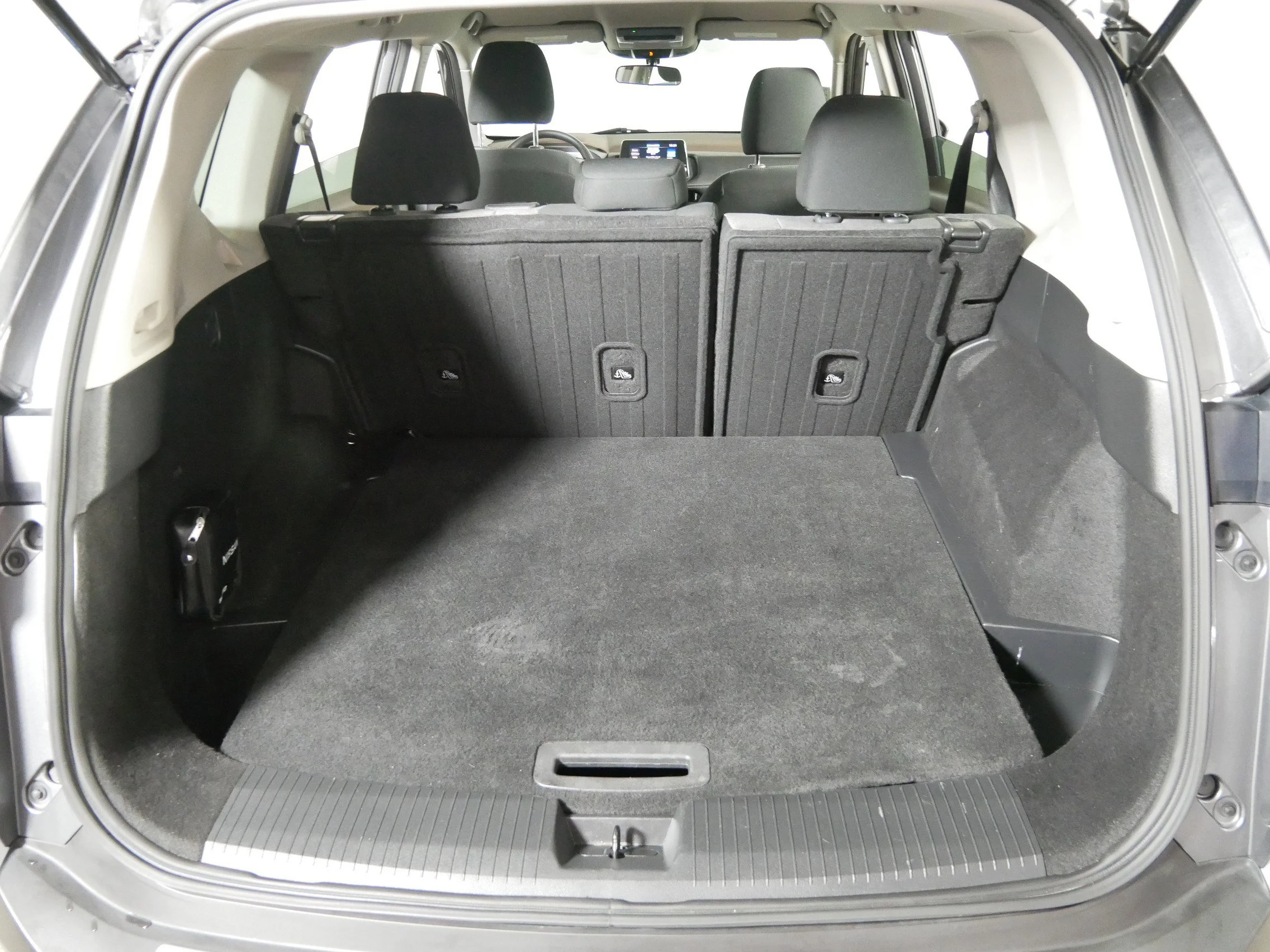 Used 2022 Gun Metallic Nissan SV image 18