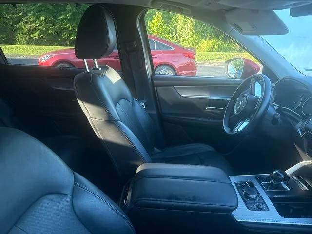 Used 2024 Red Mazda 3.3 Turbo Premium image 18
