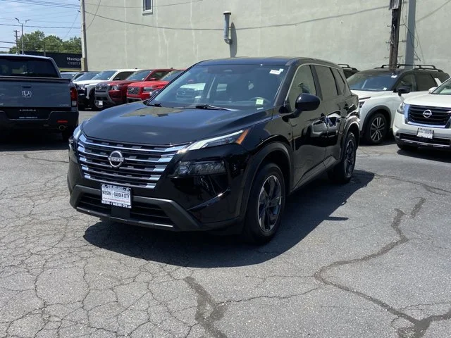 Certified Used 2025 Super Black Nissan SV image 7