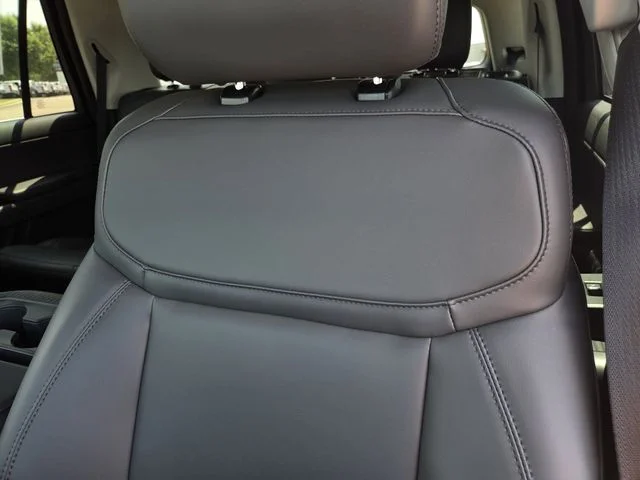 New 2026 Oxford White Ford Active image 13
