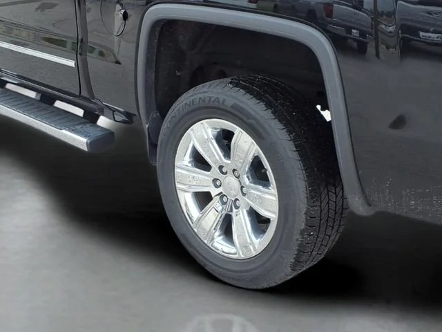 Used 2018 ONYX BLACK GMC SLT image 22