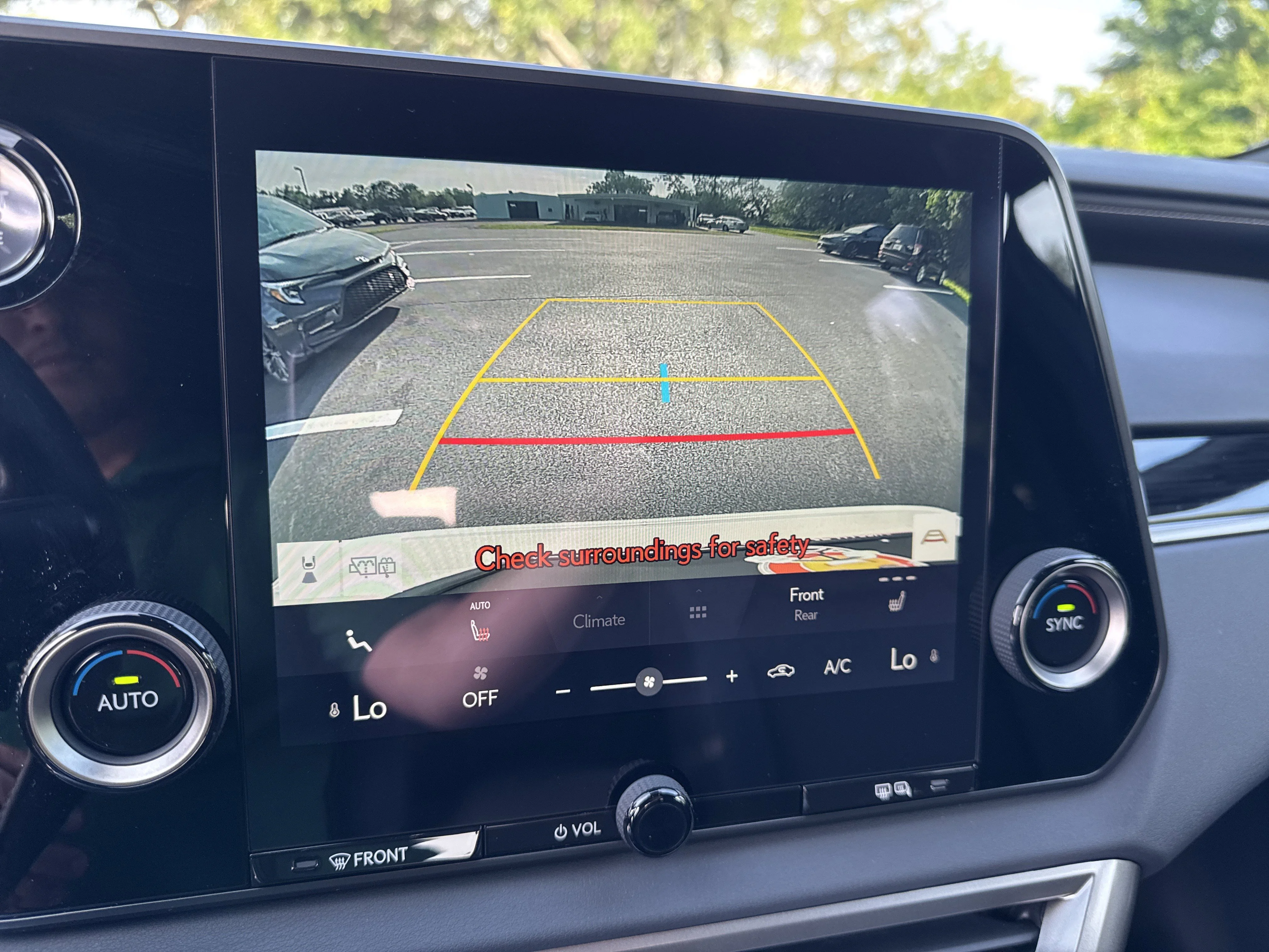 Used 2025  Lexus  image 19