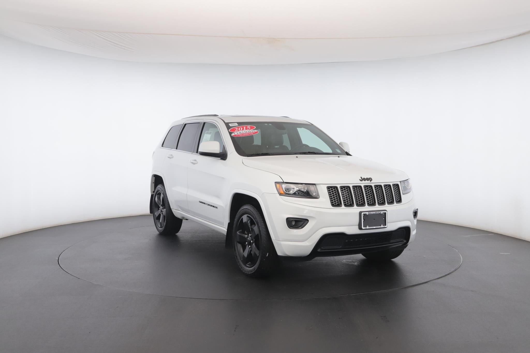 Used 2015 Bright White Clearcoat Jeep Altitude image 36