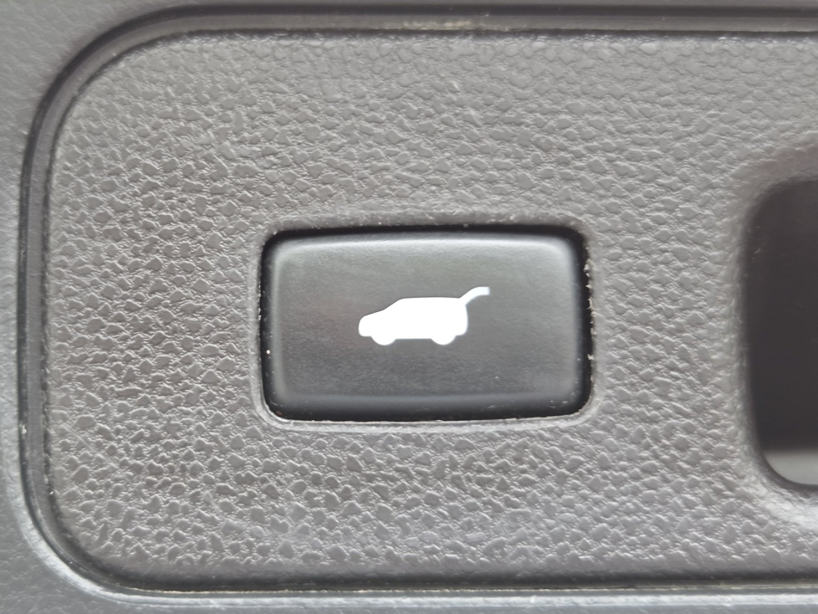 Used 2013 Crystal Black Pearl Honda Touring image 25