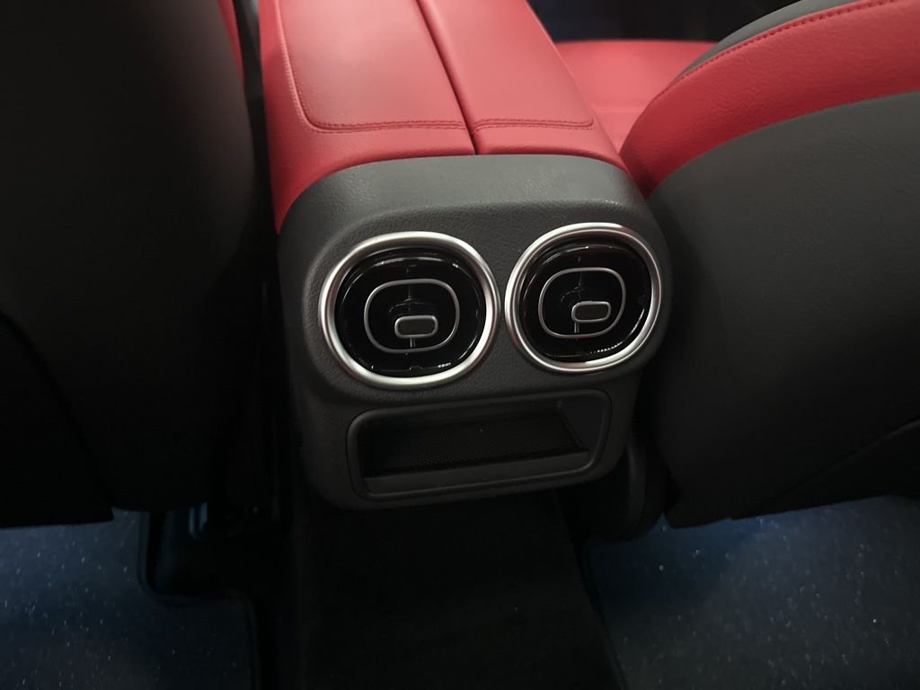 2026 Mercedes-Benz GLC AMG GLC43 - Photo 22