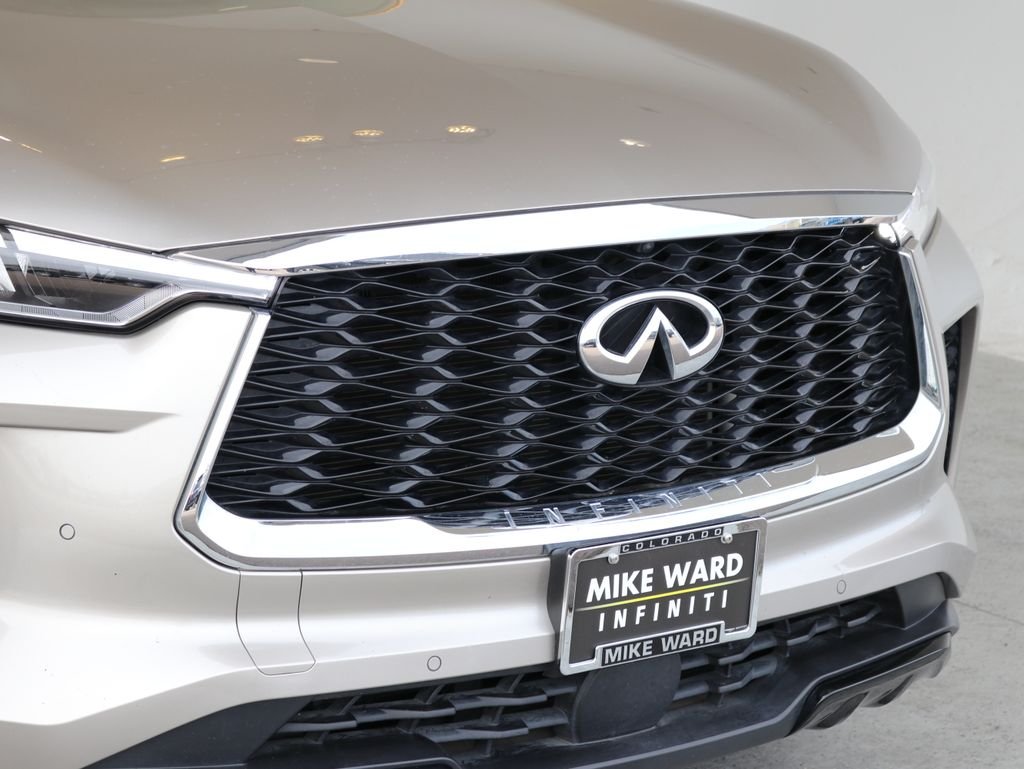 Used 2023 Silver INFINITI LUXE image 62