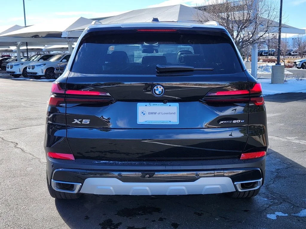 Used 2026 Black BMW xDrive50e image 4