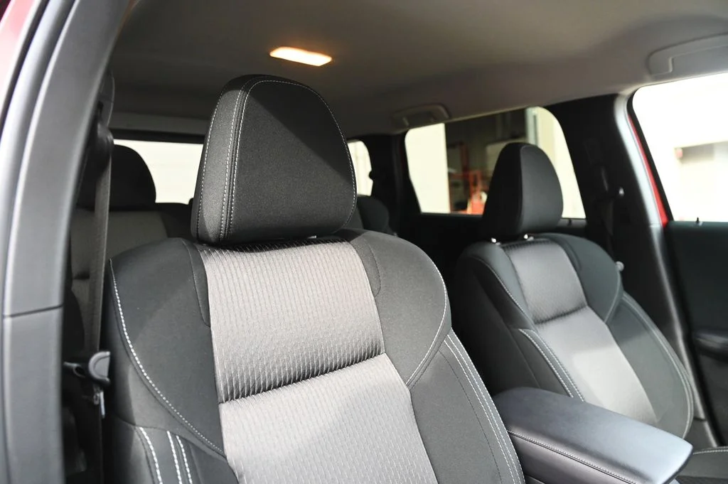 Used 2024 Red Mitsubishi ES image 49