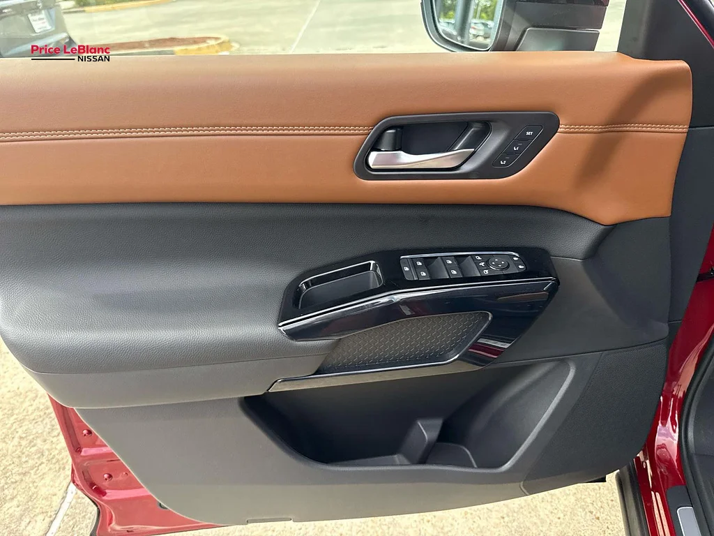 New 2026 Scarlet Ember Tintcoat Nissan Platinum image 10