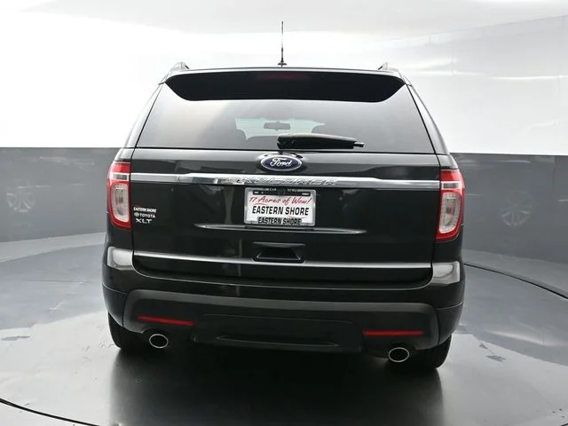 Used 2015 Black Ford XLT image 6