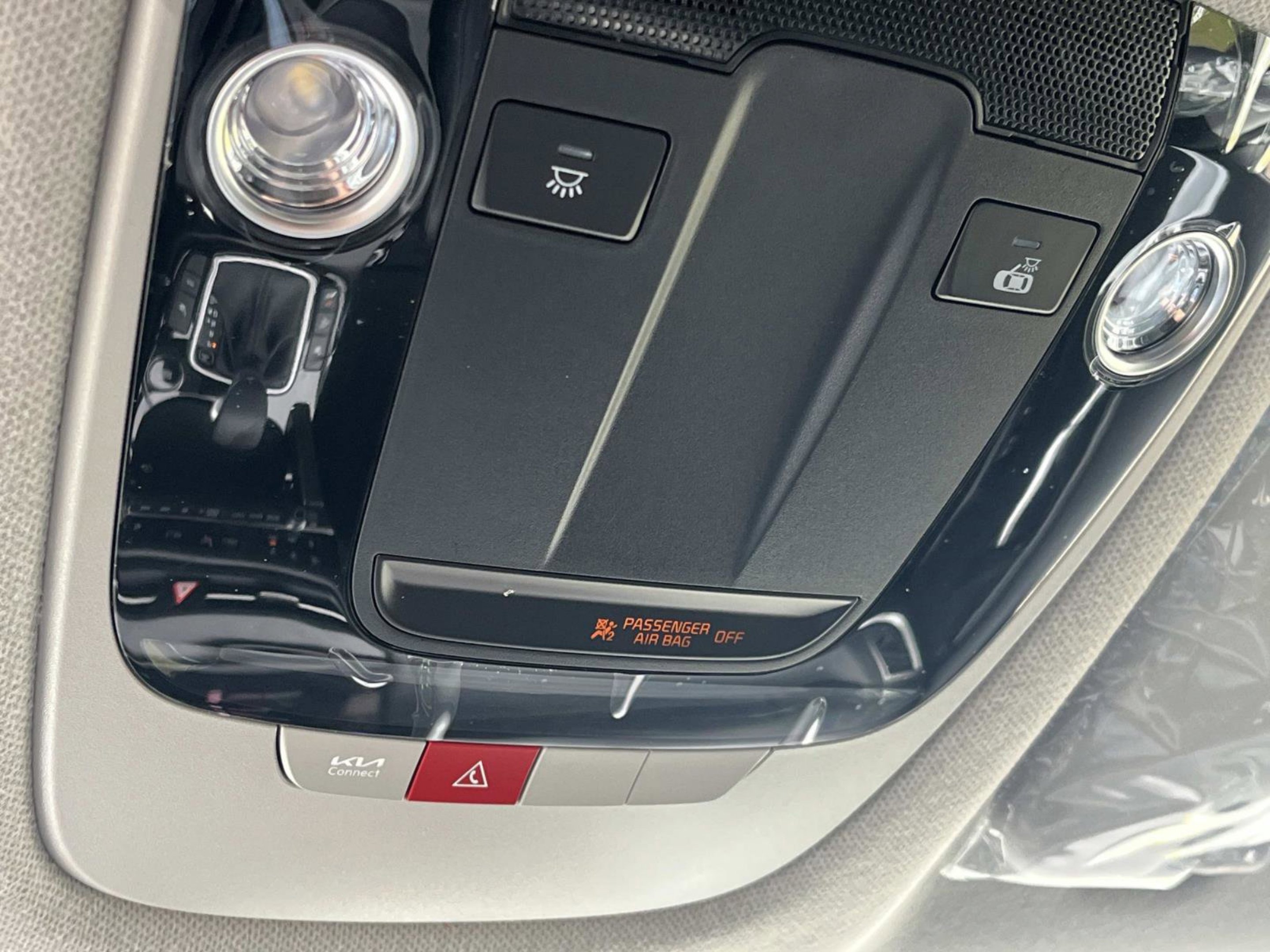 New 2026 Snow White Pearl Kia EX image 31