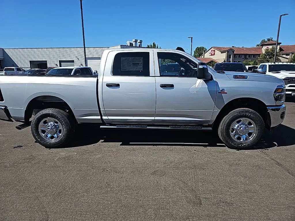 2026 RAM 2500 Tradesman - Photo 6