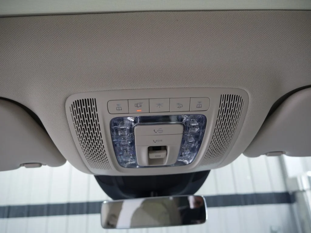 New 2026 Polar White Mercedes-Benz GLS 450 image 37