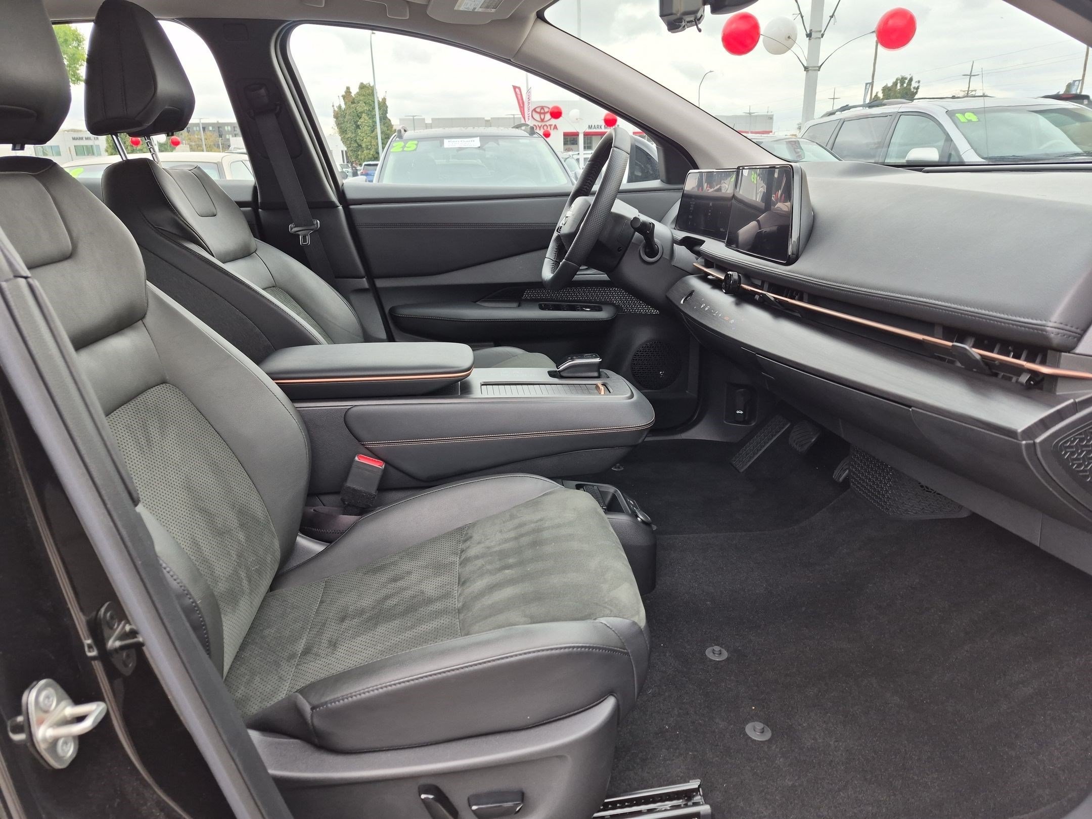 Certified Used 2024 Black Diamond Pearl Nissan EVOLVE+ image 30