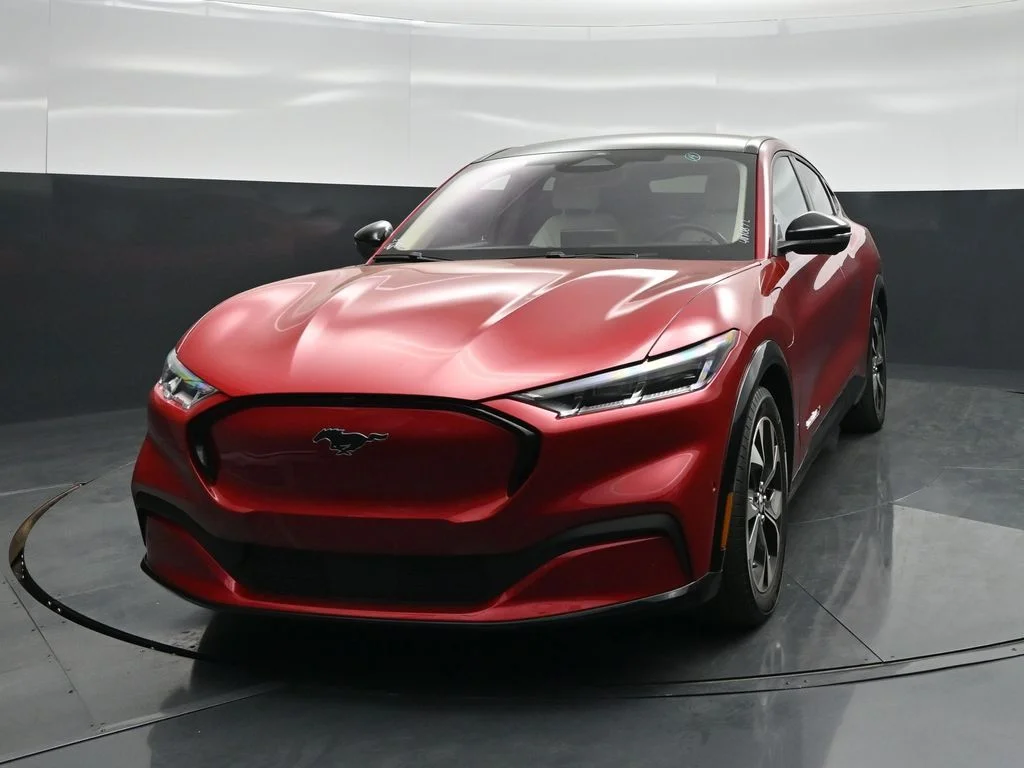 Used 2023 Red Ford Premium image 56