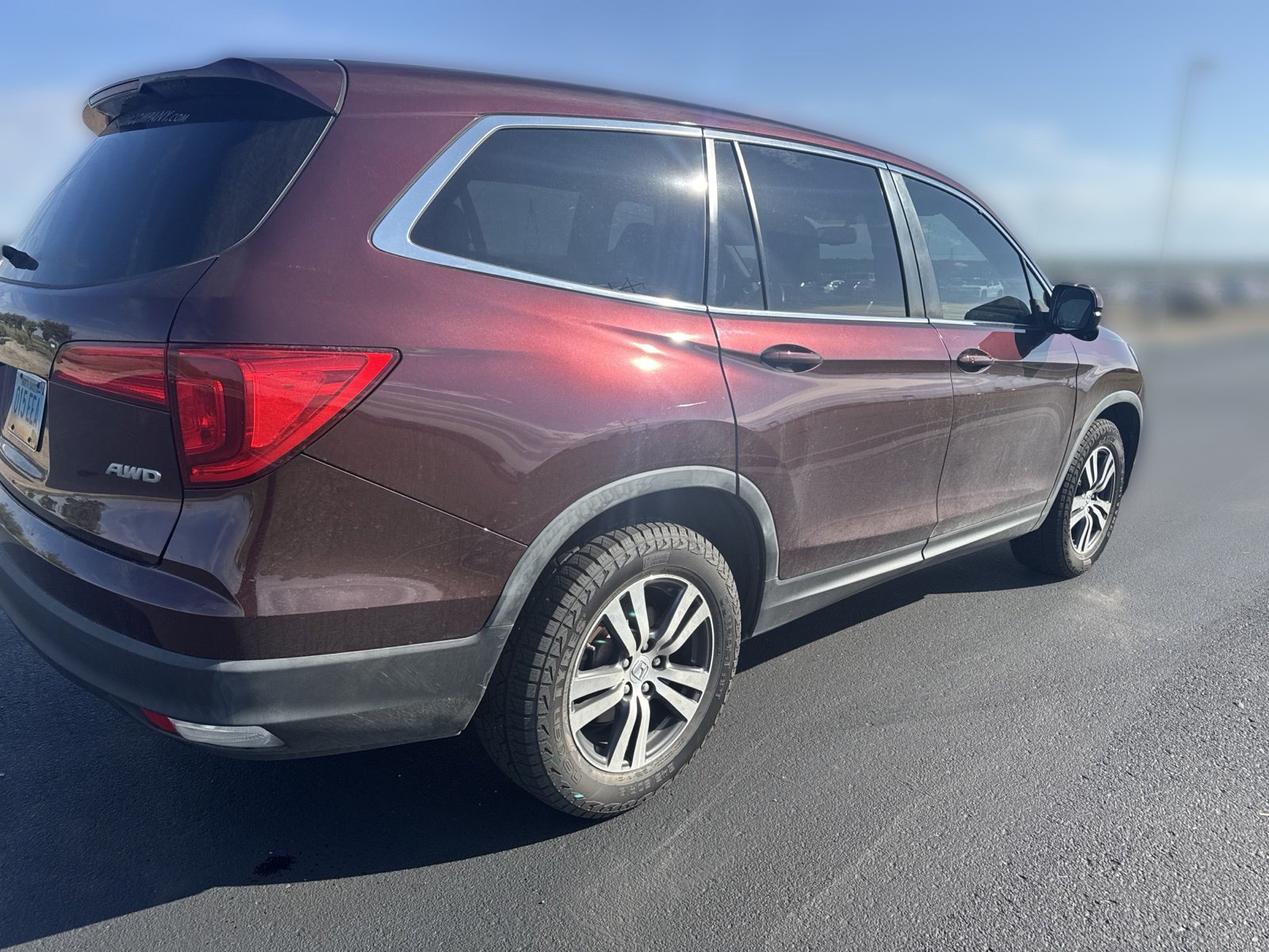 Used 2017 Red Honda EX-L image 3
