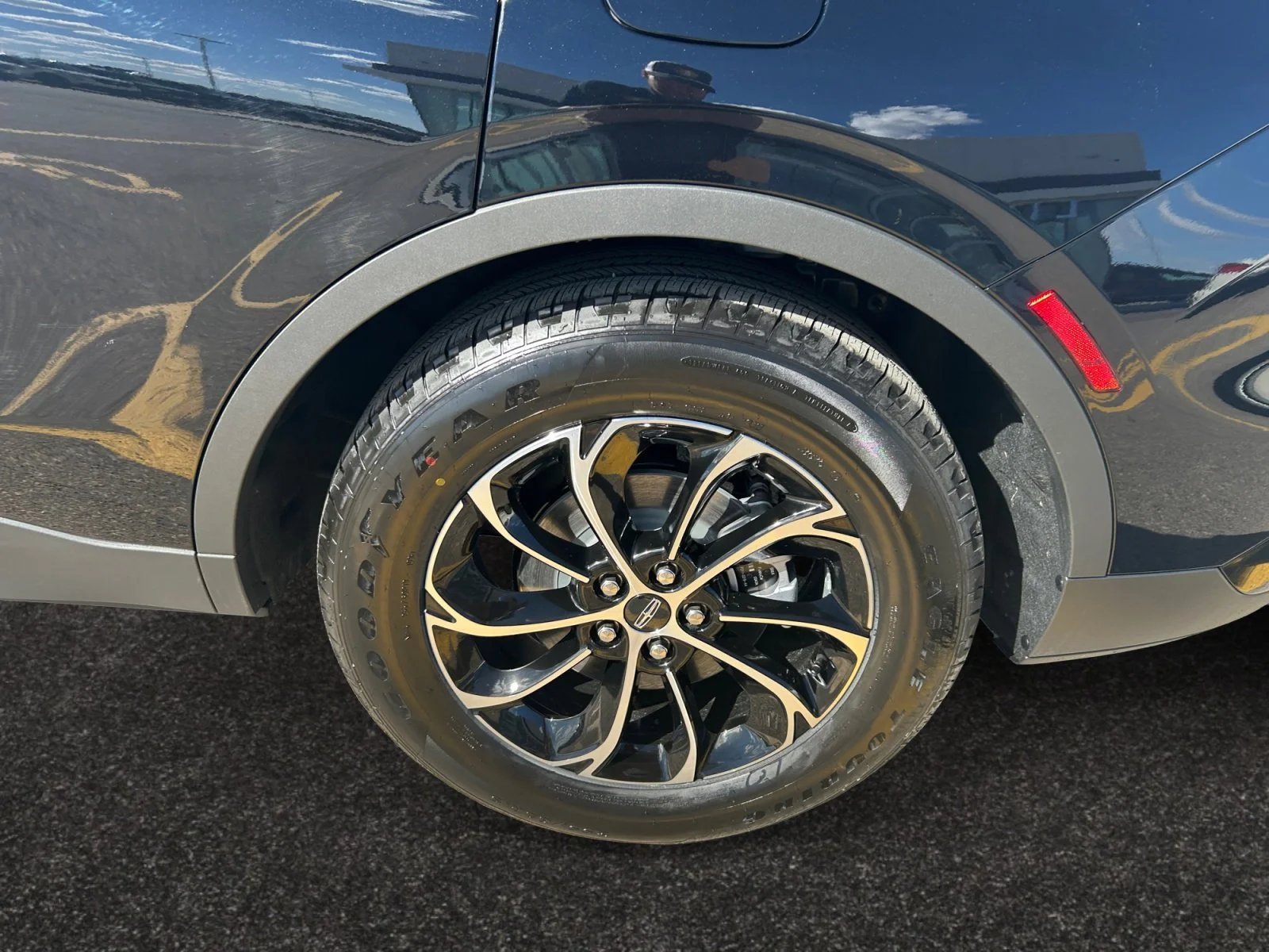 New 2026 Infinite Black Metallic Clearcoat Lincoln Premiere image 9