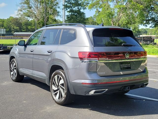 Used 2025 Gray Volkswagen 2.0T SE w/Technology image 3