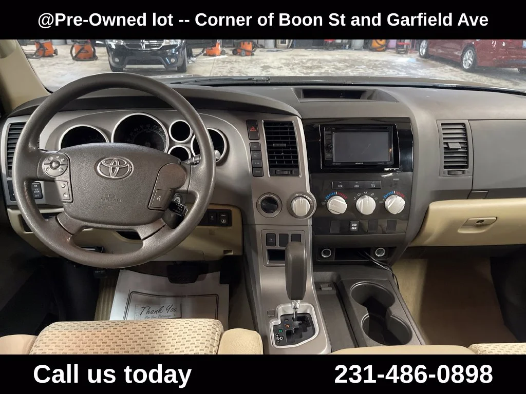 Used 2011  Toyota Grade image 17