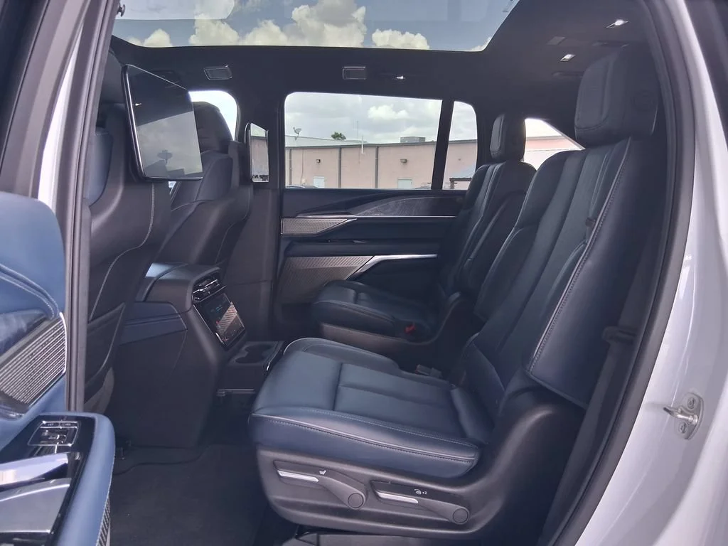 2026 Cadillac Escalade IQ Premium Luxury - Photo 25