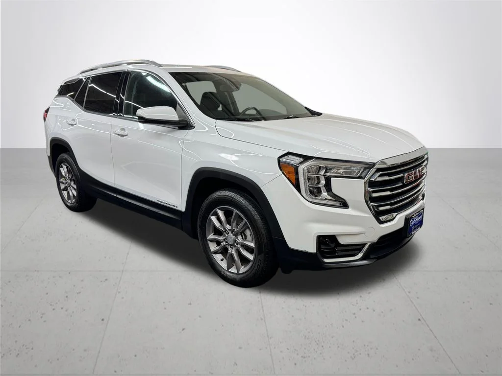 Used 2024 White GMC SLT image 10