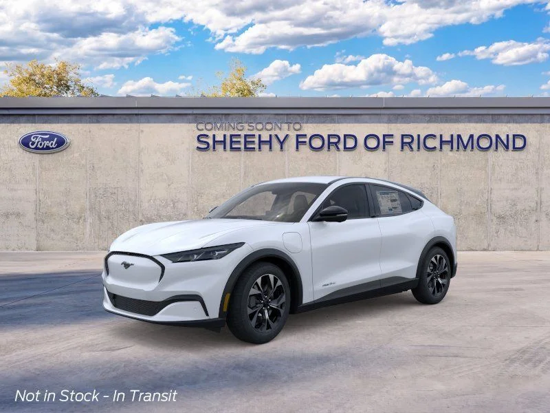 New 2026 Star White Metallic Tri-coat Ford Select image 2