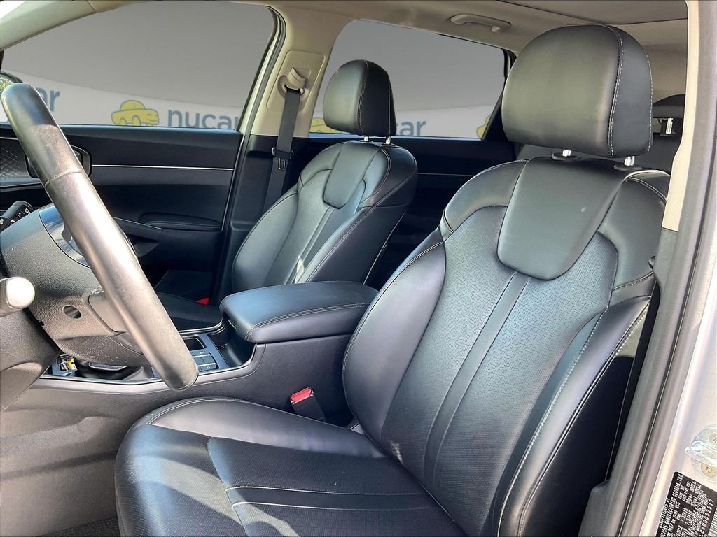 Used 2021 Sparkling Silver Kia S image 10