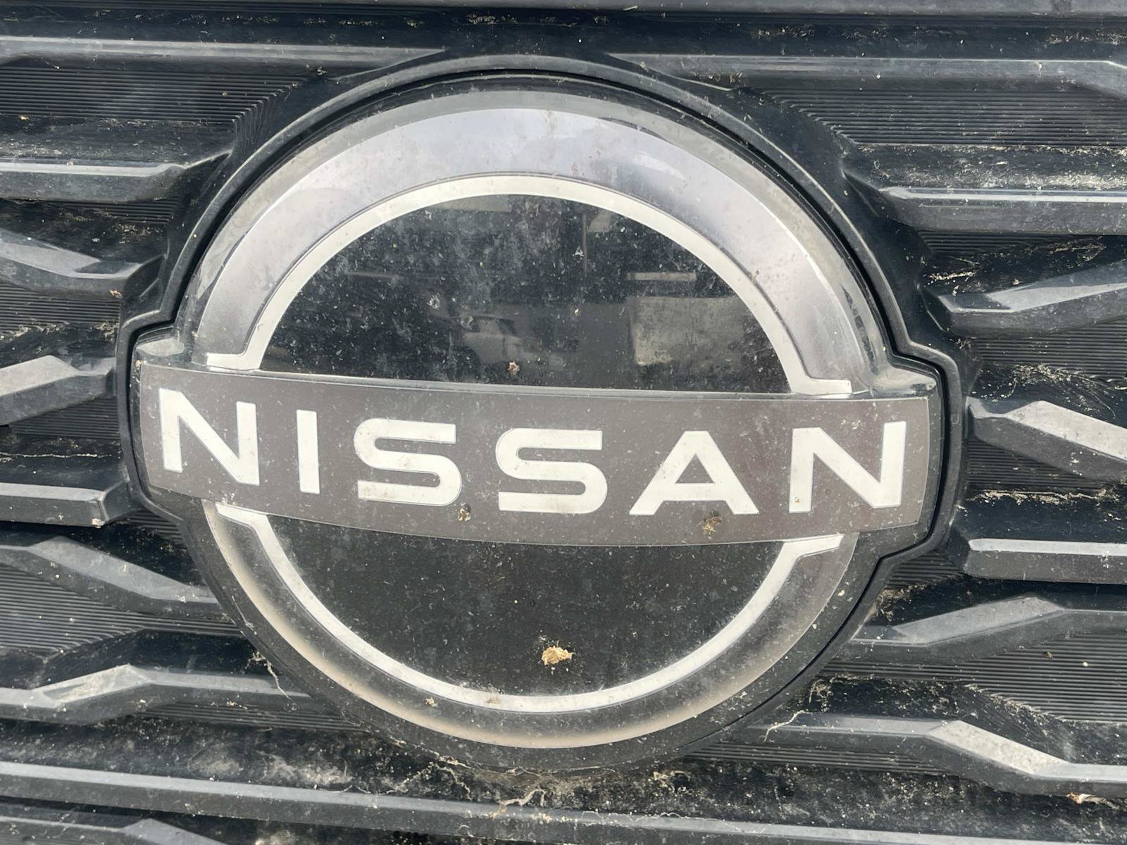 Used 2023 Super Black Nissan 2.5 SV image 8