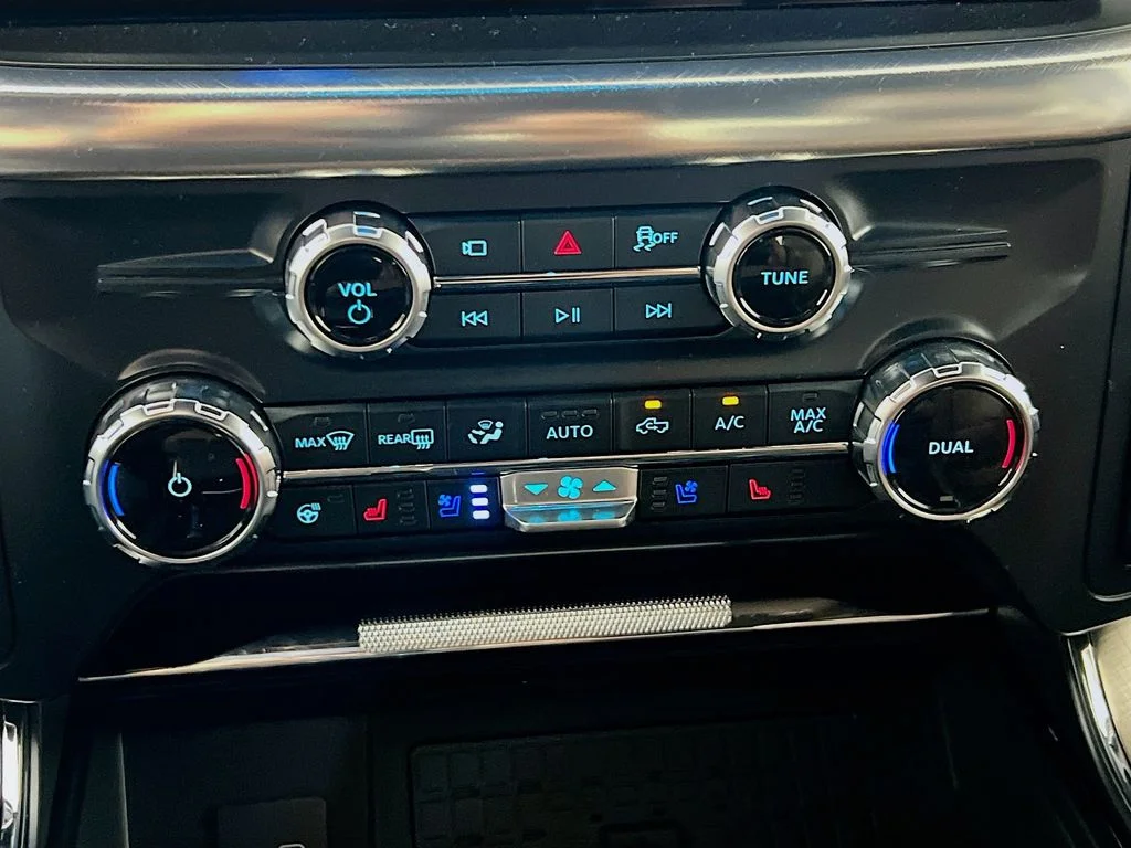 New 2026 Agate Black Metallic Ford King Ranch image 9