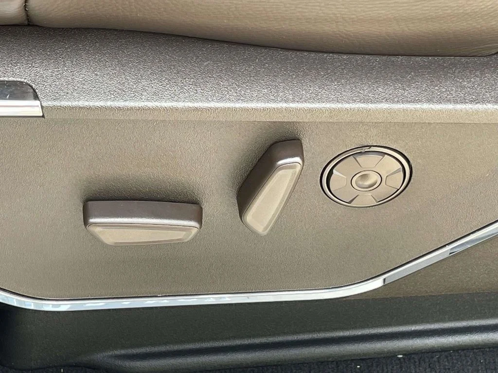 New 2026 Star White Metallic Tri-Coat Ford F-350® King Ranch® image 14