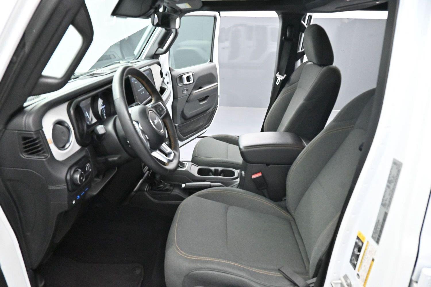 Used 2024 Bright White Clearcoat Jeep Sahara image 12