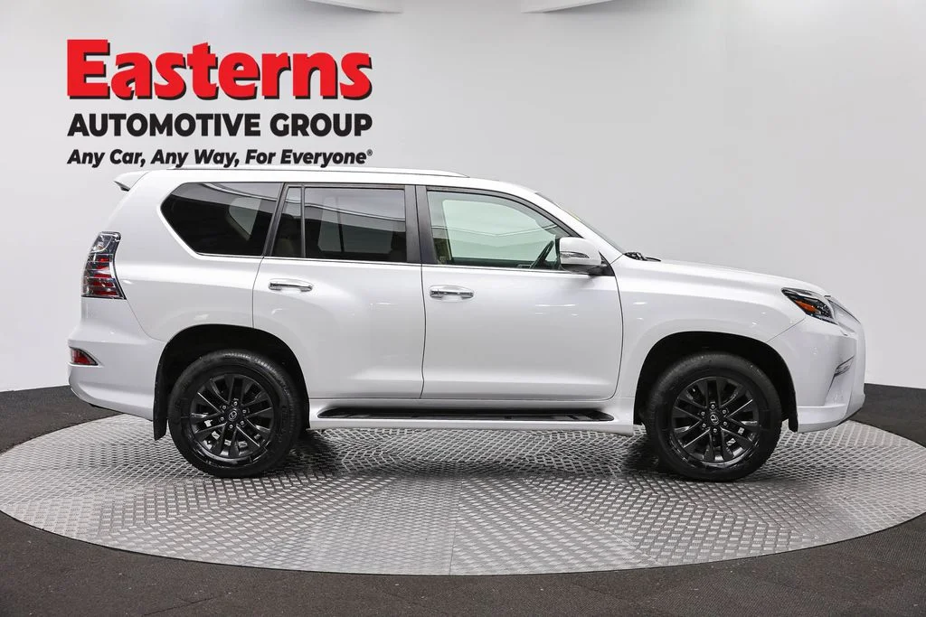 Used 2020 White Lexus 460 image 4