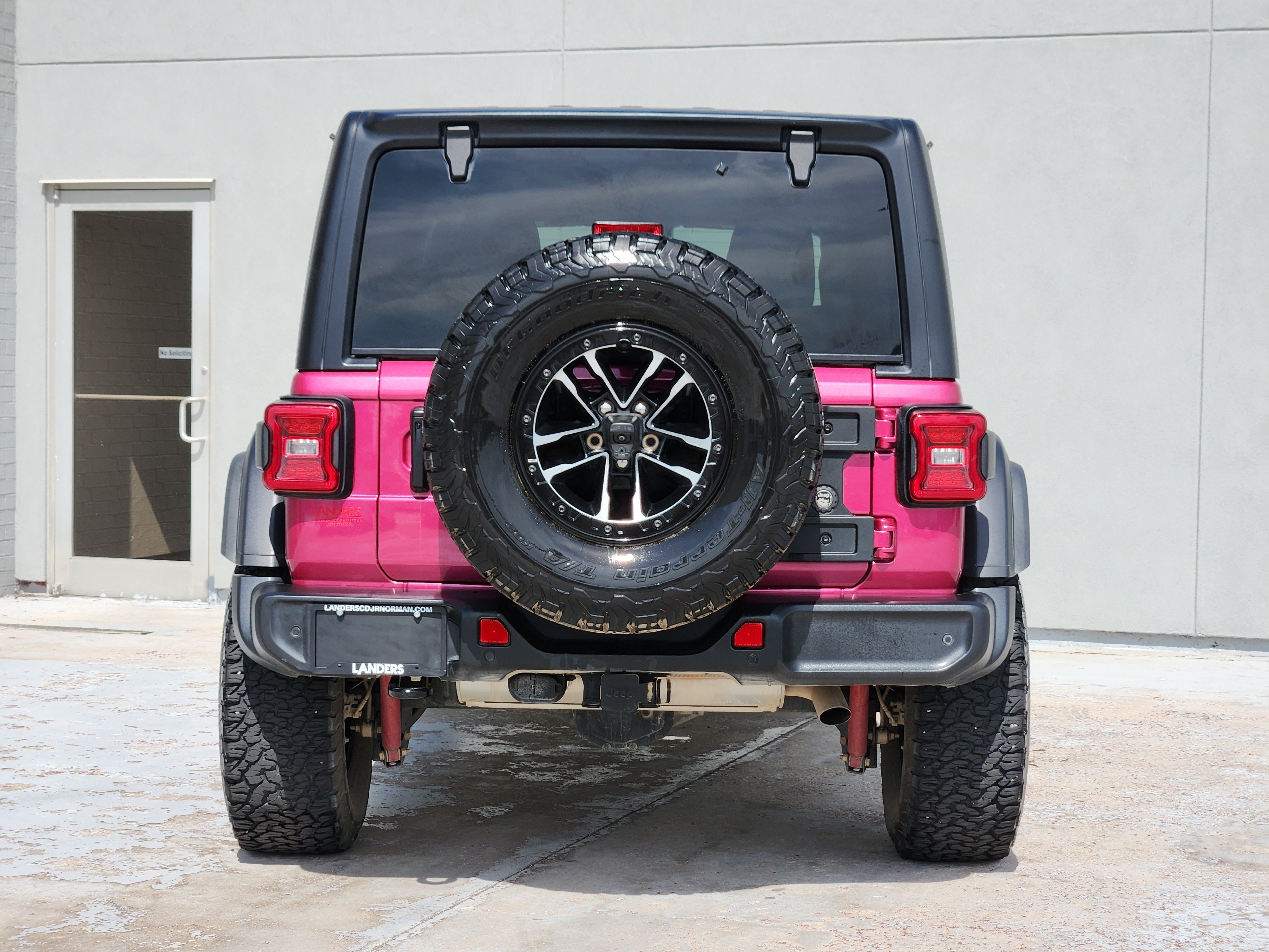 Used 2024 Limited Edition Tuscadero Pearlcoat Jeep Willys image 7