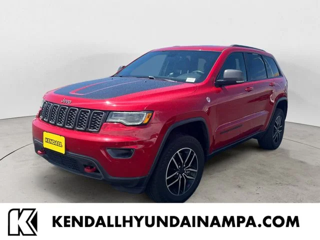 Used 2019 Red Jeep Trailhawk image 1